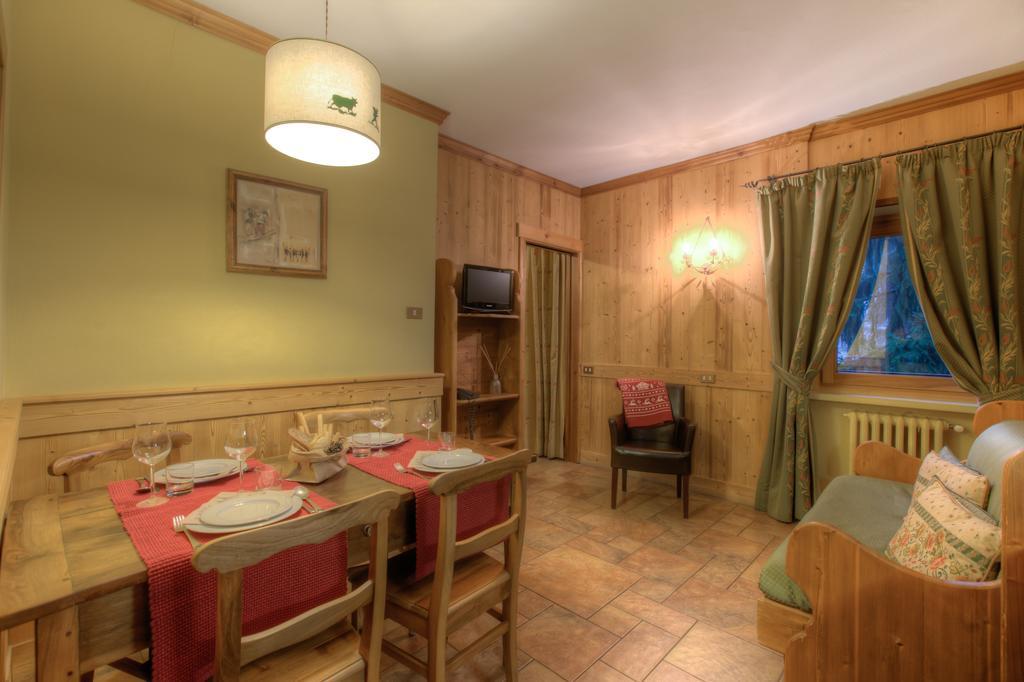 B&B Residence Checrouit Κουρμαγιέρ Δωμάτιο φωτογραφία