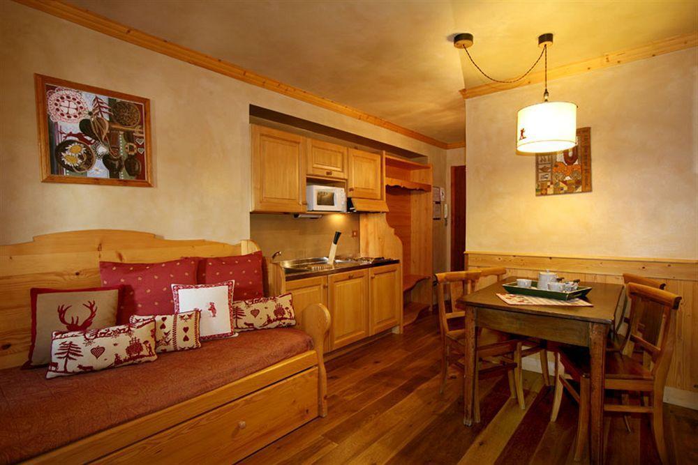 B&B Residence Checrouit Κουρμαγιέρ Εξωτερικό φωτογραφία