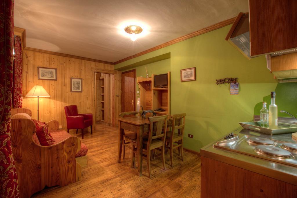 B&B Residence Checrouit Κουρμαγιέρ Δωμάτιο φωτογραφία